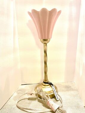 NEW KARMA HOME light Pink ceramic Gold Base Floral lamp. Viral TikTok. 15" Tall.